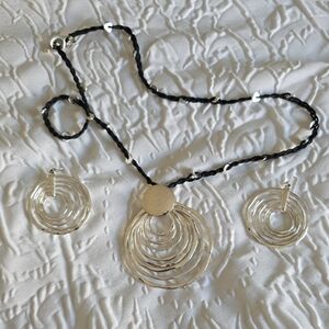 Elegant Silver Jewelry Set